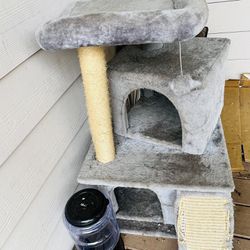 Cat Tree & Condo Scratching Post Tower Play House