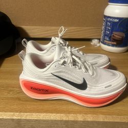 Nike Vomero Plus