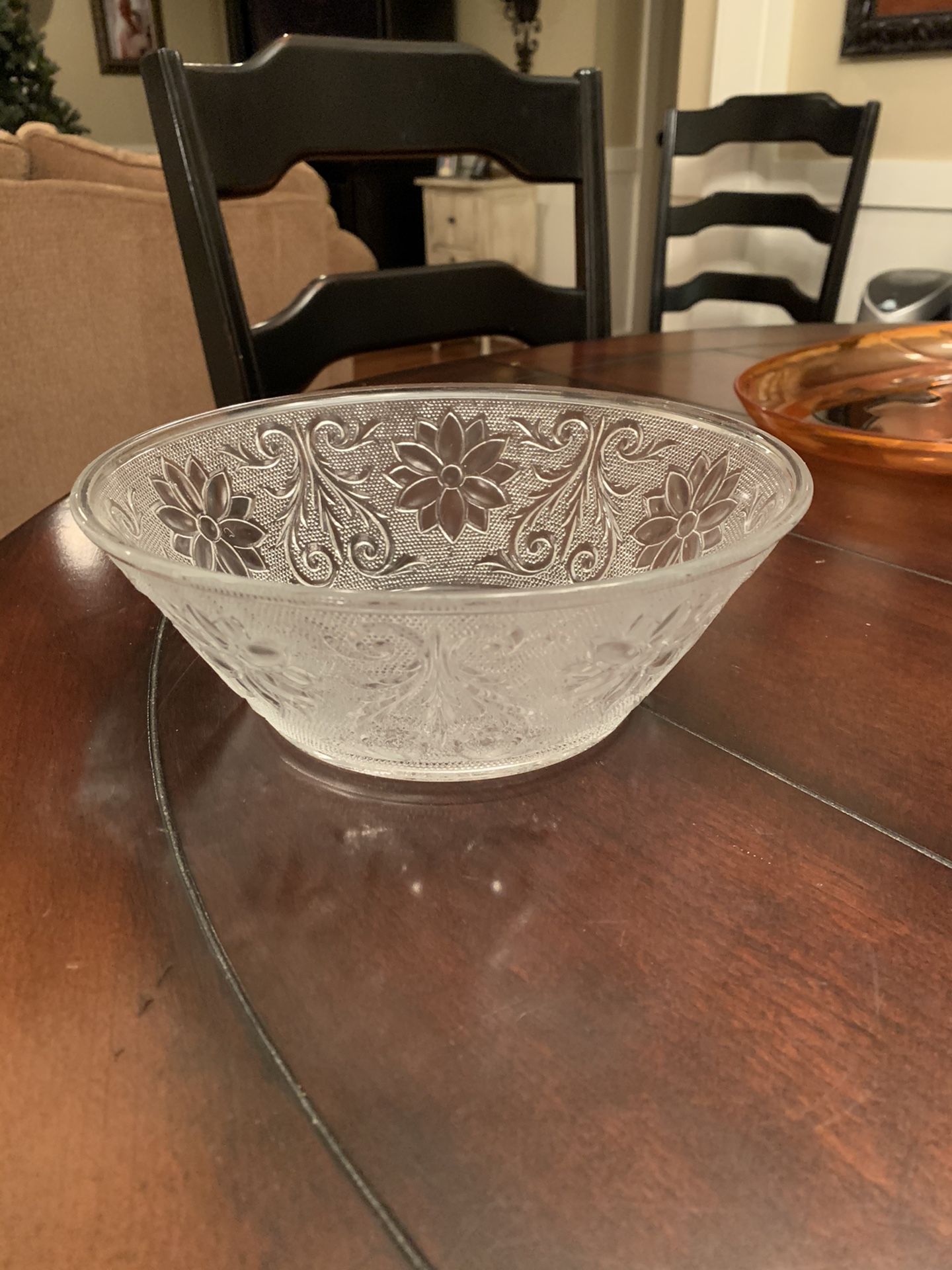 Vintage Clear Sandwich Glass Bowl. 8 1/2” Diameter