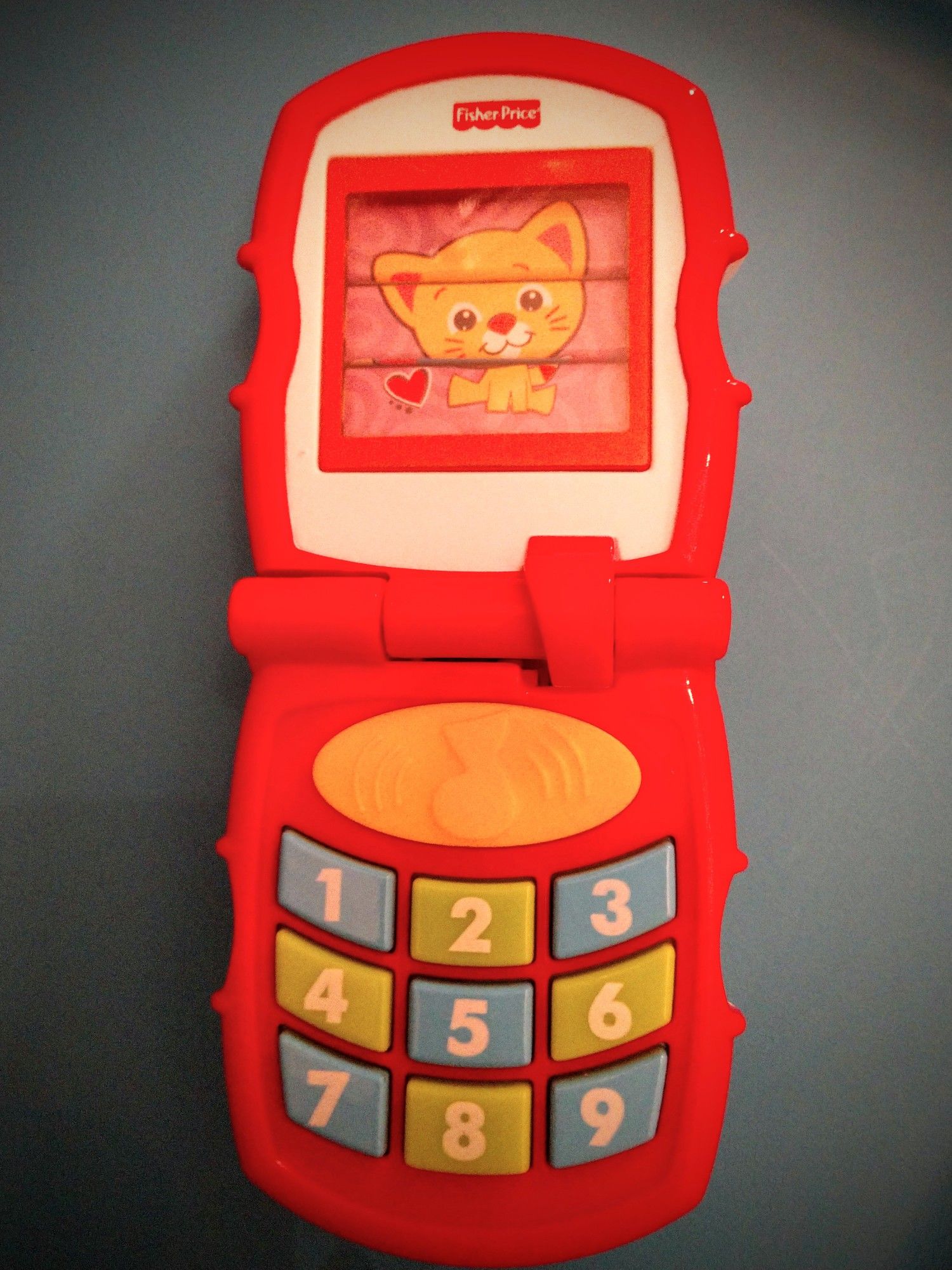 Fisher Price Friendly Flip Phone Brilliant Basics baby toy