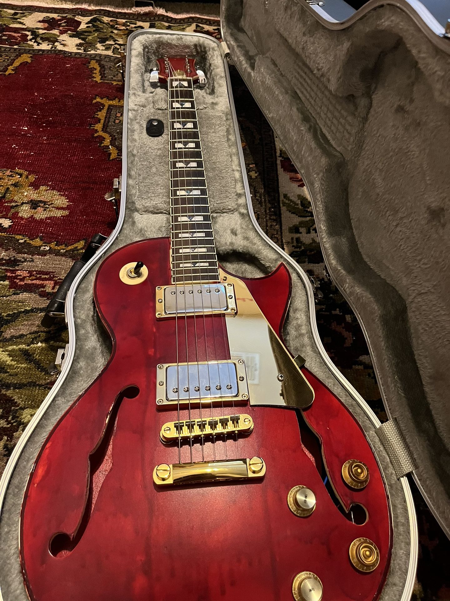 Les Paul Electric Guitar