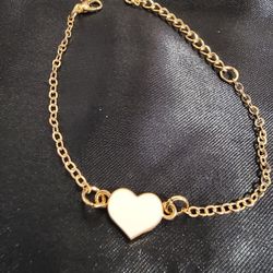 Bracelet With White Heart 