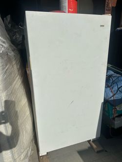 Kenmore Upright Freezer ~ CAN DELIVER!!!