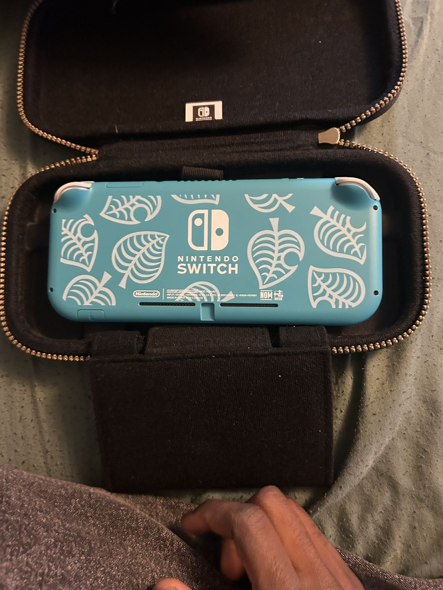 Animal crossing edition, switch lite and legend of Zelda case