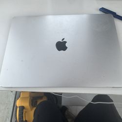 MacBook