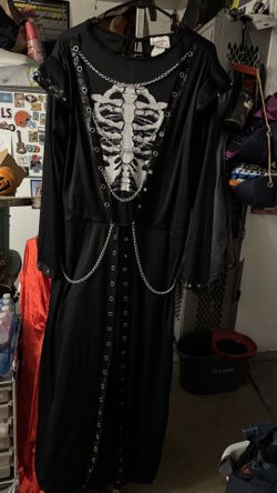 Men’s Costume