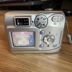 Nikon Coolpix 3200  Digital Point And Shoot Camera 
