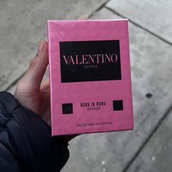 Valentino Born In Roma Perfume 