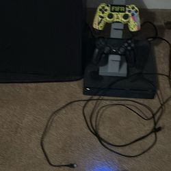 PS4 Slim