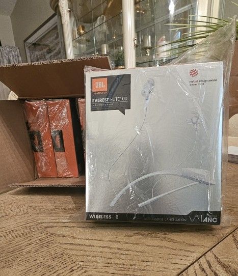 JBL WIRELESS HEADPHONE EVEREST ELITE 100