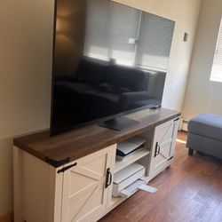TV Stand Like New
