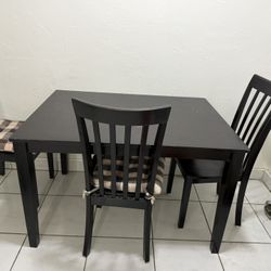 Dining Table With Chairs(free Delivery)