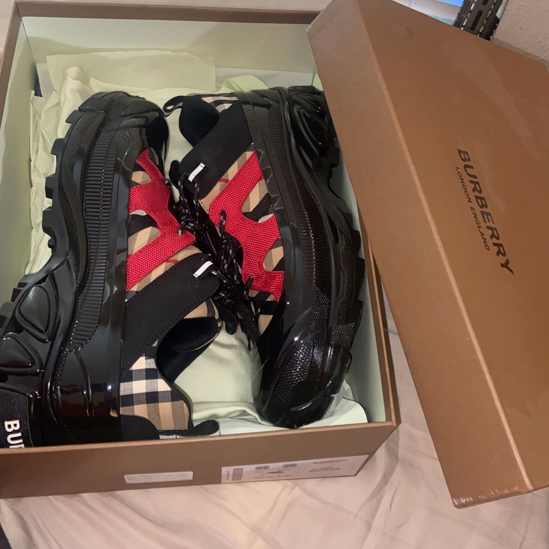 Burberry Designer Shoes For Men for Sale in Dallas, TX - OfferUp