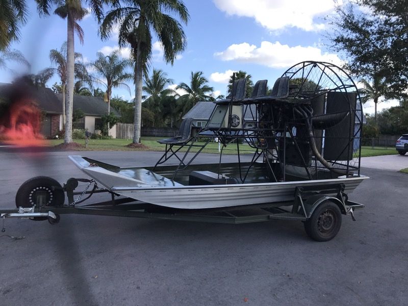 Airboat 13' aluminum hamant Cadillac 500 super nice boat