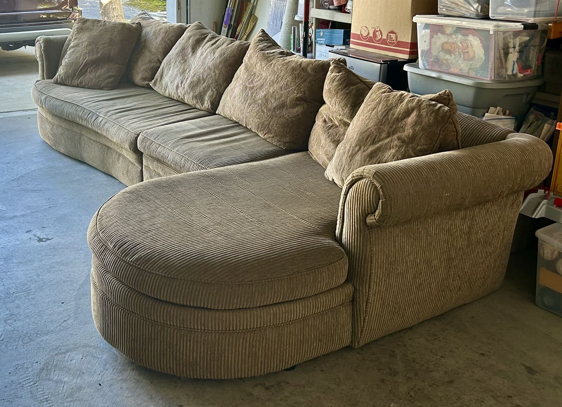 Sectional Sofa 