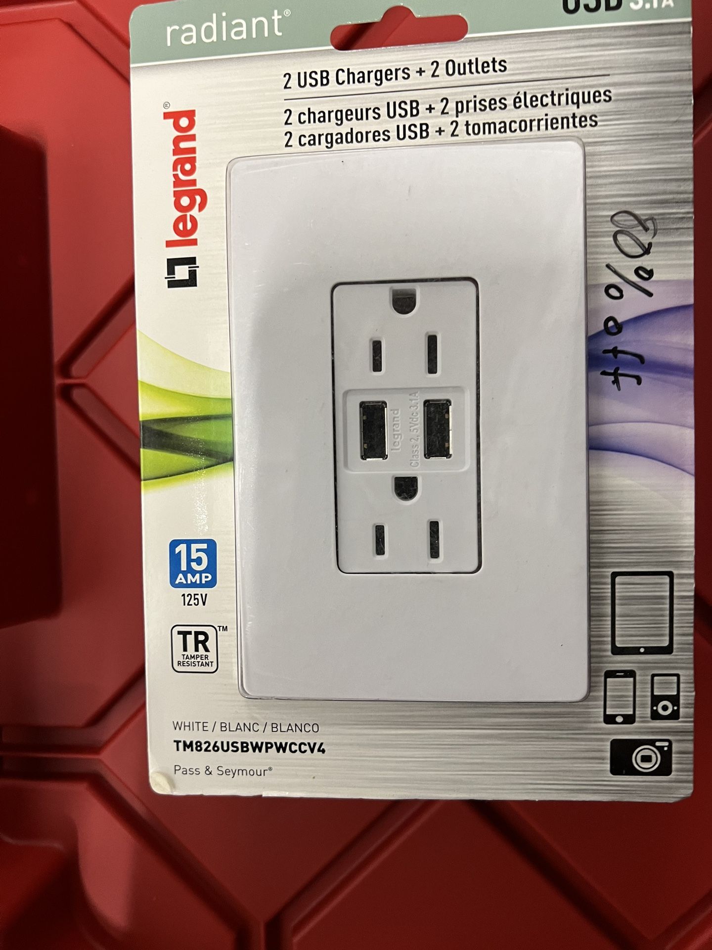 LEGRAND Radiant Tamper Resistant 2 USB 3.1A Outlet 15 Amp 125V