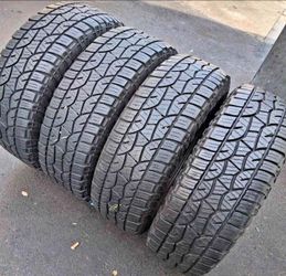275/65/20 cooper vendo un set de llantas usadas excelente condiciones de vida las 4 ✅🤩I am selling a set of used tires, all 4 in excellent living con