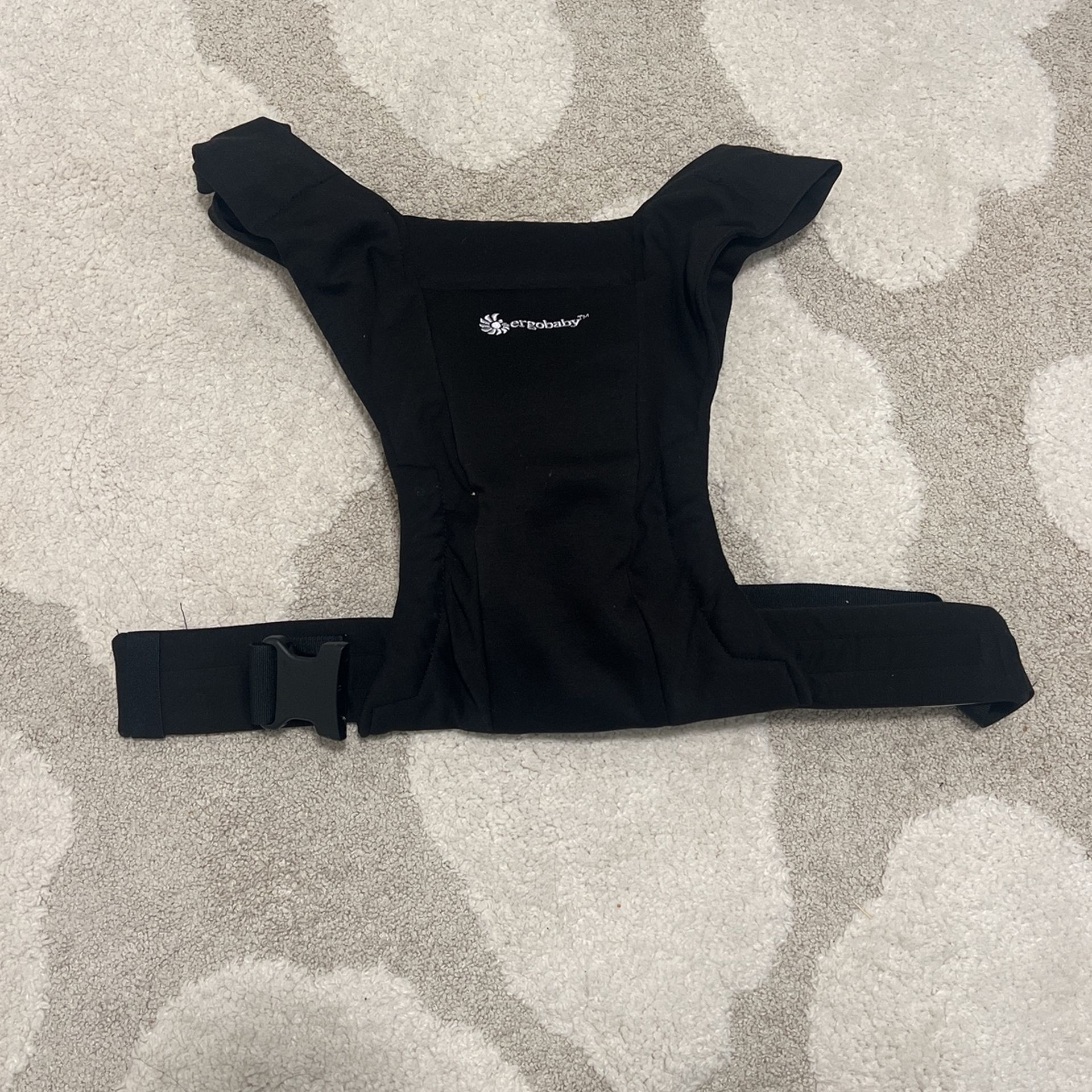 Ergobaby Embrace wrap carrier 