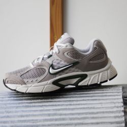 Nike V5 RNR Brand New 