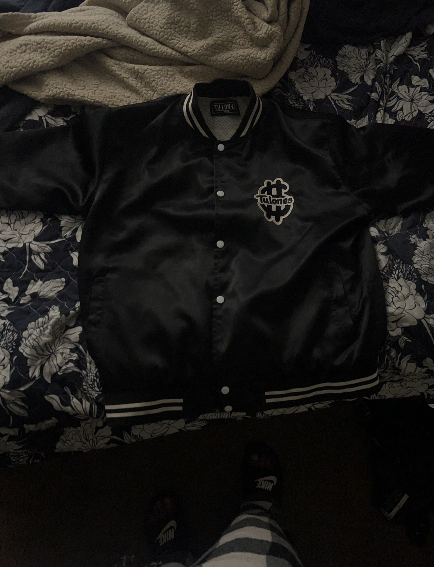 Tulones Jacket