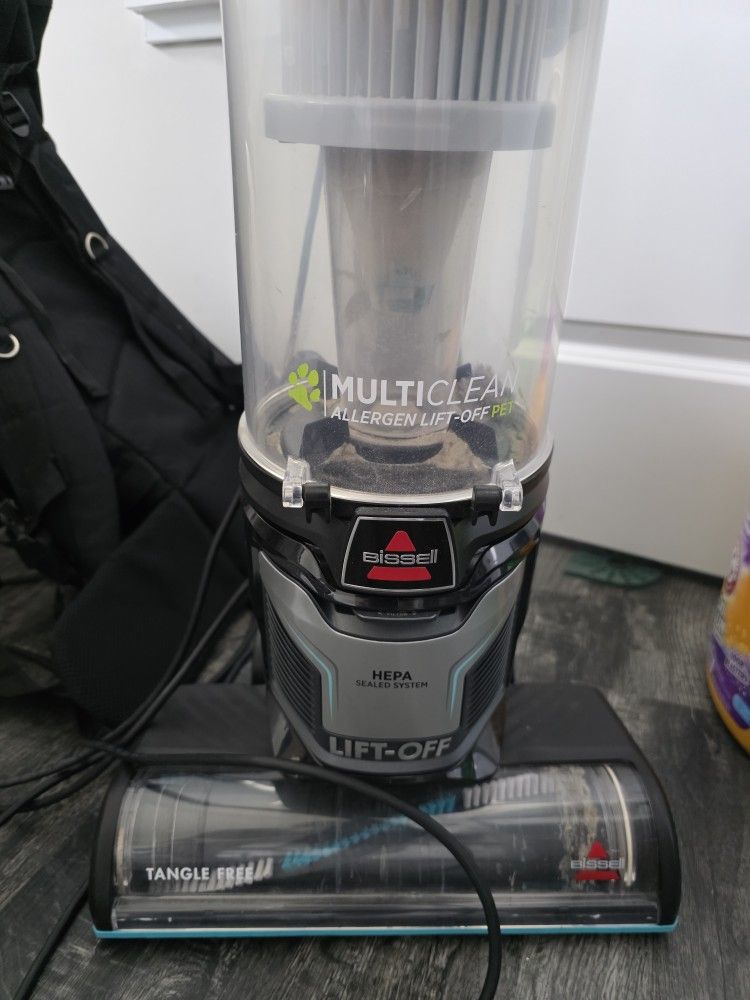 Bissell Vacuum Cleaner