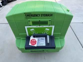 Honeywell Sperian Fendall Pure Flow 1000 Emergency Eyewash Station - Brand New - $275 OBO