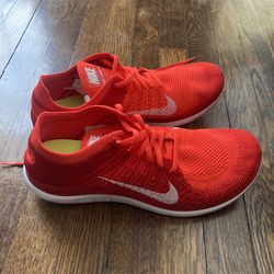 Nike shoes - new