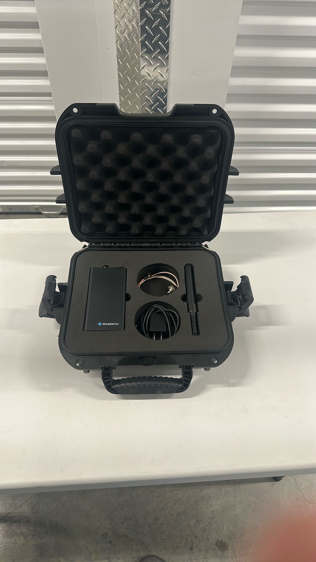 Wilson Pro Cellular Network Scanner Model 910055