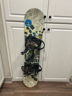 Kids snowboard