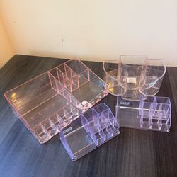 Makeup/brush Organizers 
