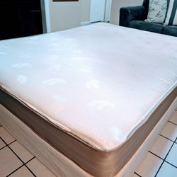 Queen mattress 10" Atlas and box spring. Free delivery same day. 