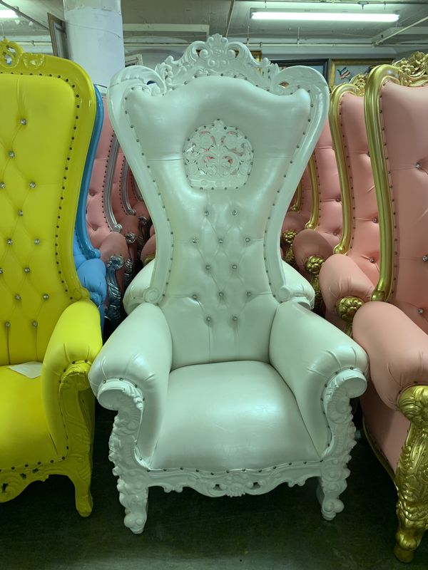 6 Ft H Beautiful Throne Chair 1800 Best Offer For Sale In Brooklyn Ny Offerup