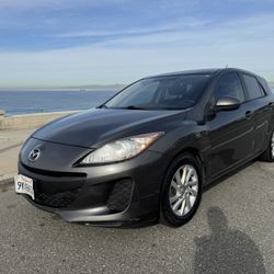 2013 Mazda Hatchback clean title with 177k miles