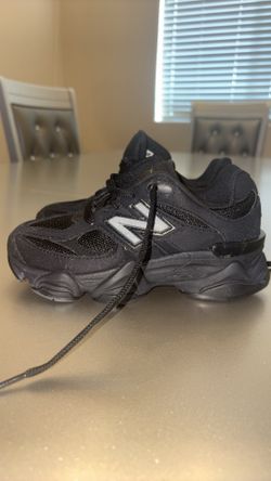 Kids 13c all black new balance
