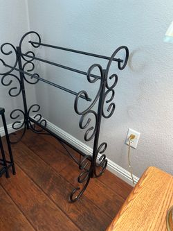 metal scroll blanket rack is a Frenchi Home Furnishing