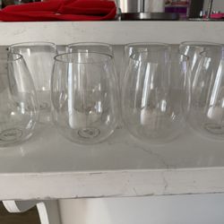 8 Wine Tumblers 