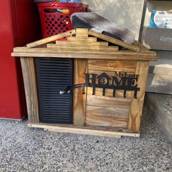 Dog House 