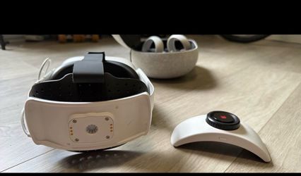 Meta Guest 2,controller and battery