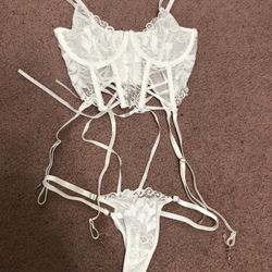 New Small White Lingerie Set 