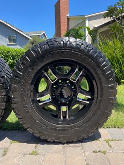 8 Lug Nut NEW Rims & TIRES/ Rines NUEVOS & LLANTAS De 8 birlos (8x6.5) Size: 18”