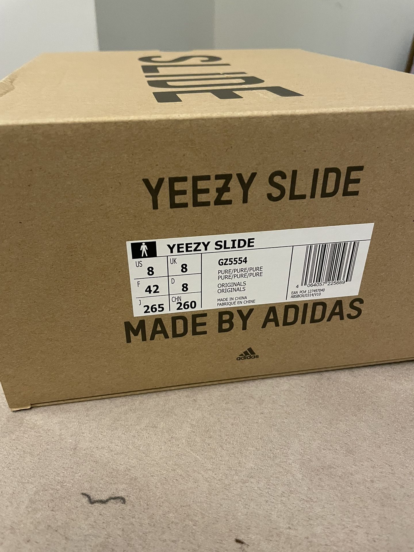 YEEZY SLIDES BRAND NEW IN BOX for Sale in Forest Heights, MD - OfferUp