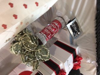 Money pieces for your gift of creation flower money , graduation cap, money cake&more