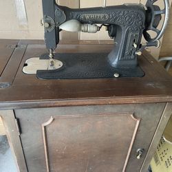Relic Singer Sewing Machine