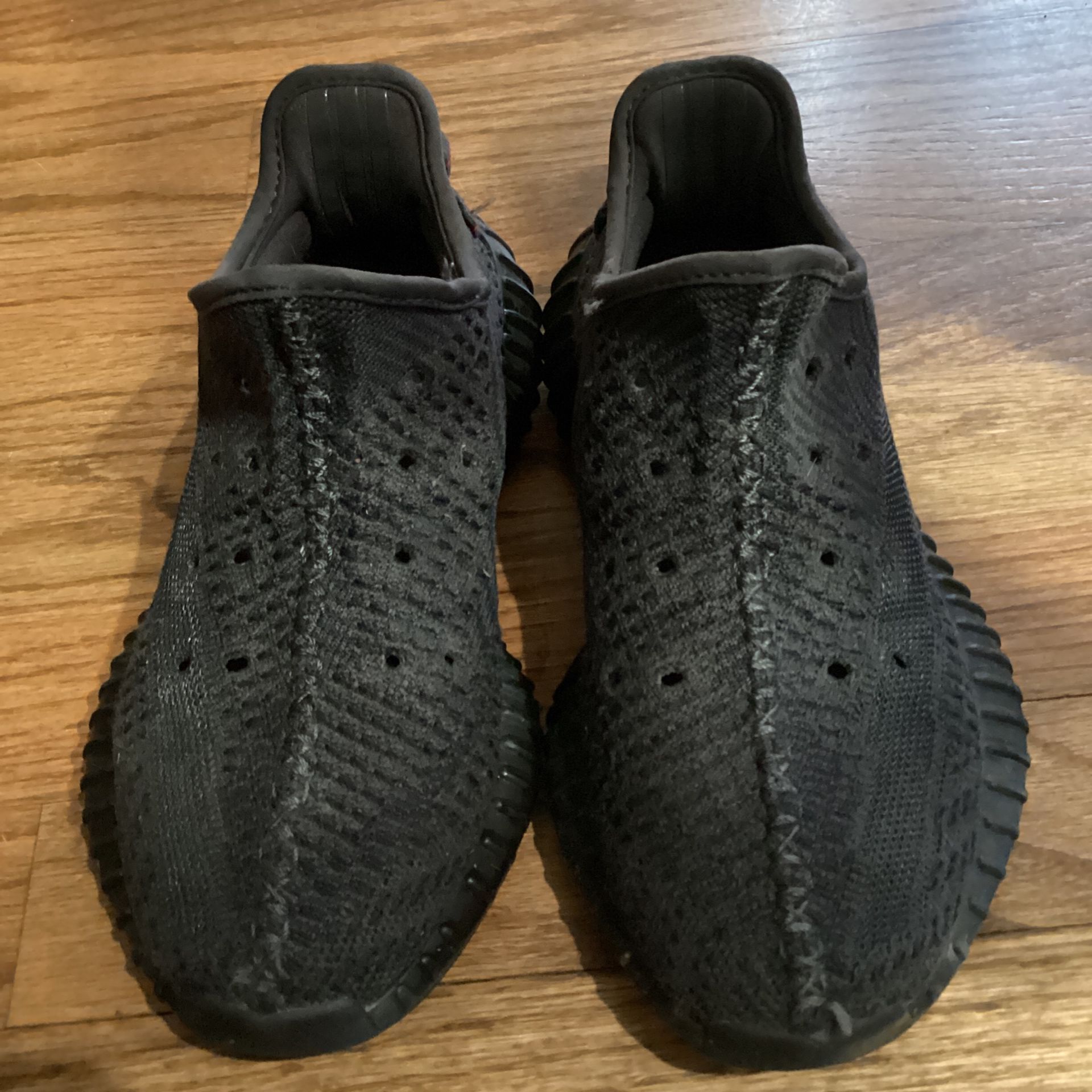 Yeezy 350 Boost Size 4 Youth