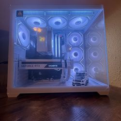 True All-White RTX 3070 Build | 32GB | LCD | 850W Gold 