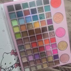Hello Kitty Pallet