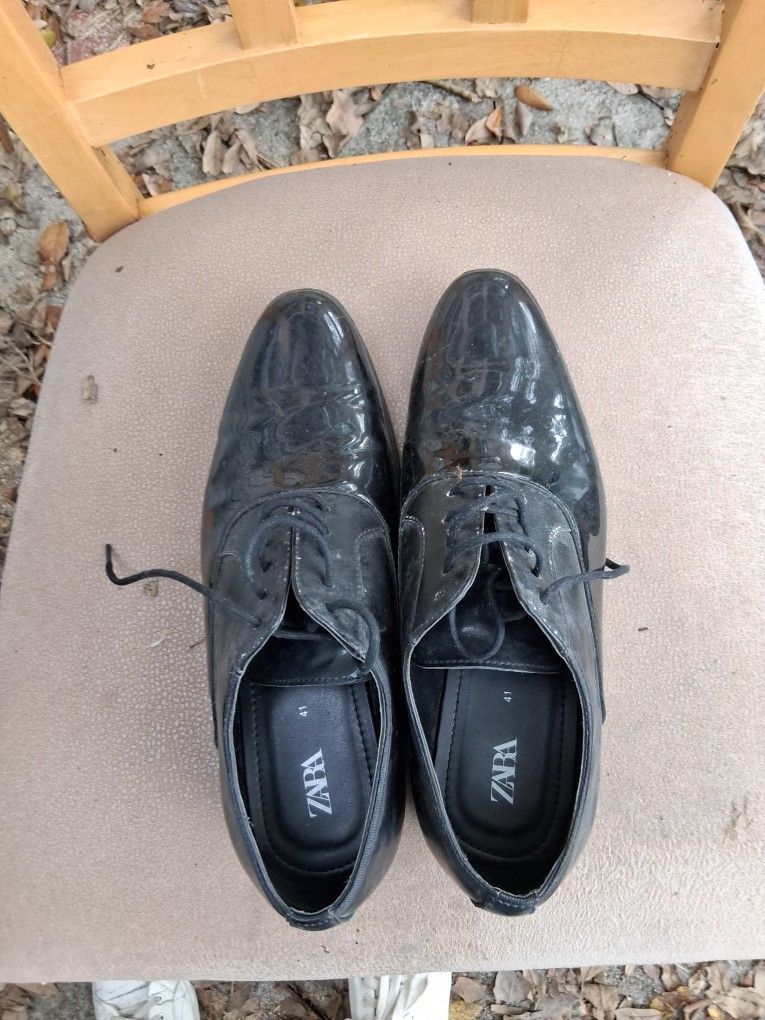 נעליים אלגנטיות