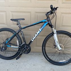 Giant Atx Mountain Bike