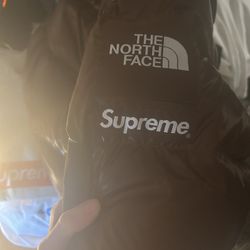 Supreme X North face 