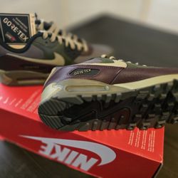 Nike Air Max 90
Gore-Tex Medium Olive